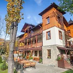 Pokusa Bed & Breakfast